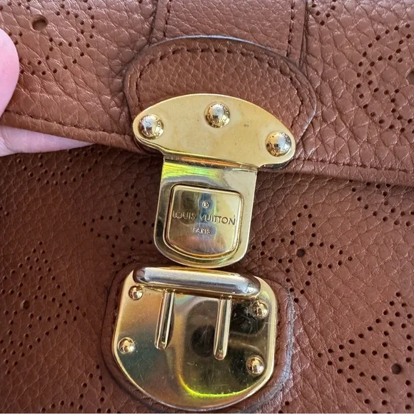 LOUIS VUITTON Cognac Monogram Mahina Leather Amelia Wallet - Picture 2 of 13